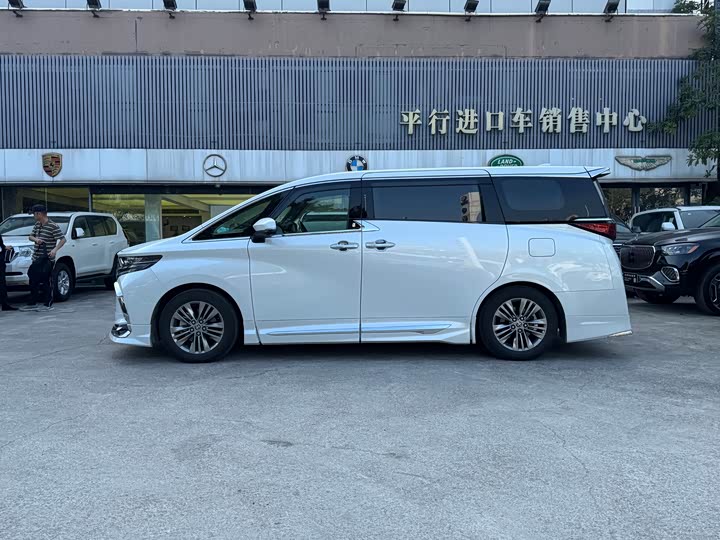 Toyota Alphard 2025 2025款 双擎 2.5L 尊贵黄金版