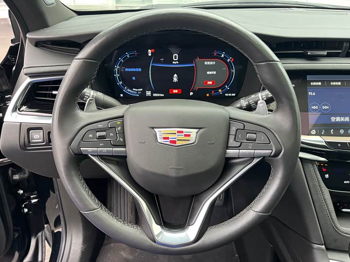 Cadillac XT6 2025 2025款 2.0T 六座四驱尊贵行政黑标版