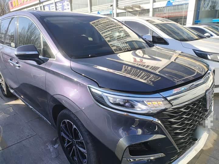 Roewe iMax 8 2022 2022款 400TGI 旗舰版
