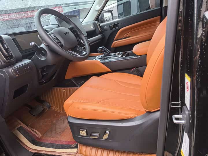 Haval H9 2024 2024款 2.4T 柴油四驱极境版