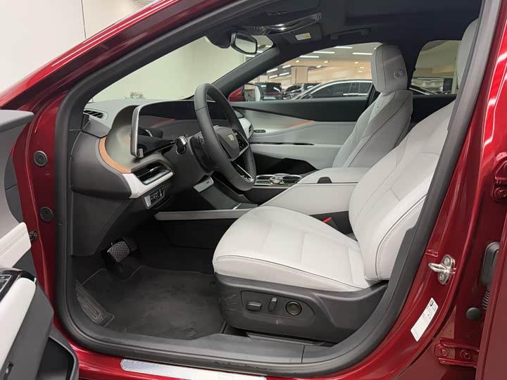 Cadillac GT4 2023 2023款 25T 豪华型