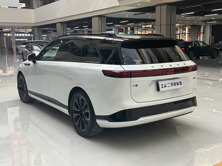 2025 XPeng G9