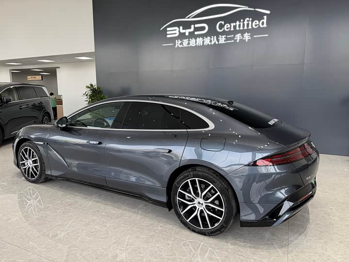 Denza Z9 2024 2024款 1100km 四驱Max版