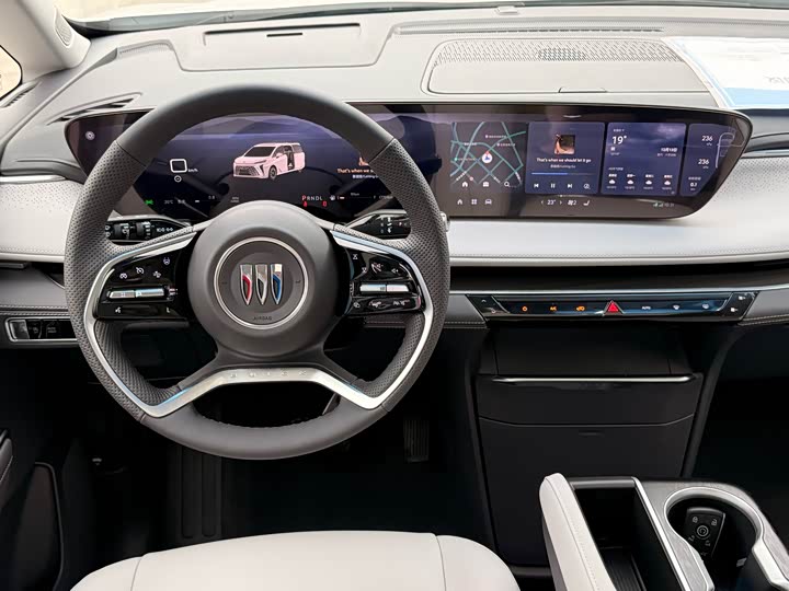 Buick GL8 ES 2025 2025款 陆尊 智享版