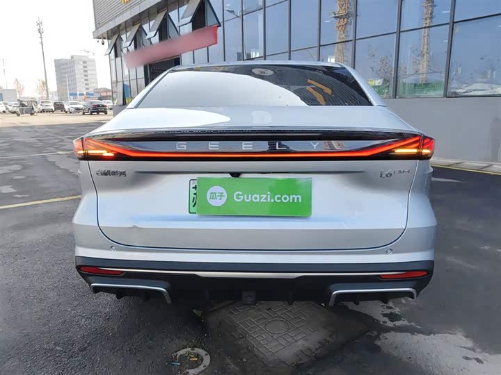 Geely Galaxy L6 2025 2025款 EM-i 140km 星舰版