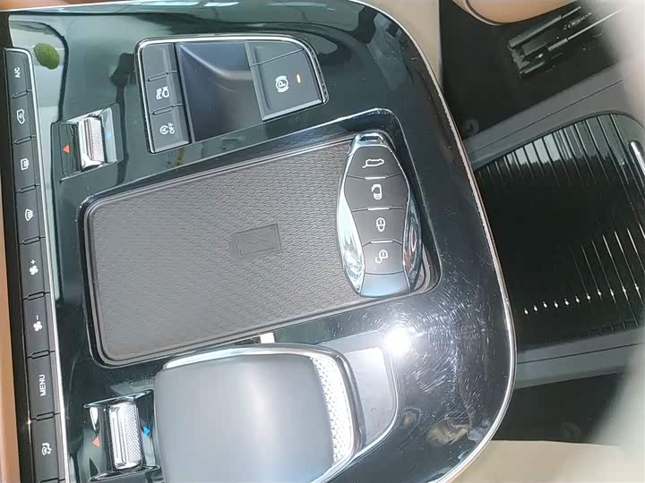 Hongqi HQ9 2023 2023款 2.0T 智联旗享版