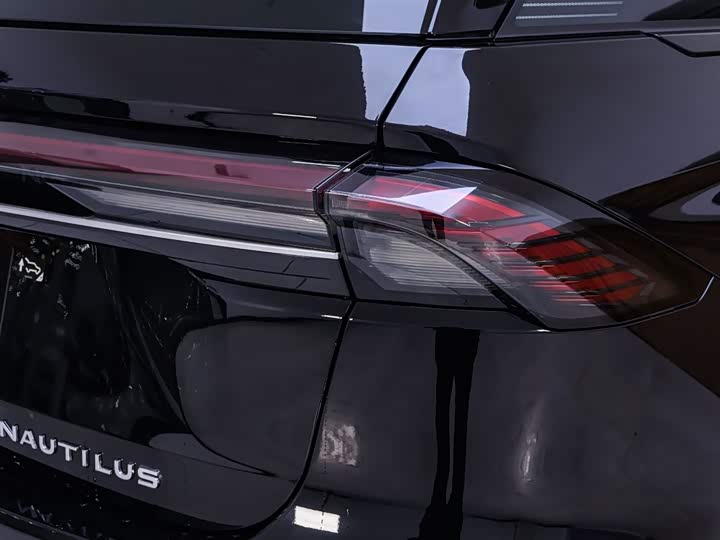 Lincoln Nautilus 2025 2025款 2.0T 四驱尊逸版