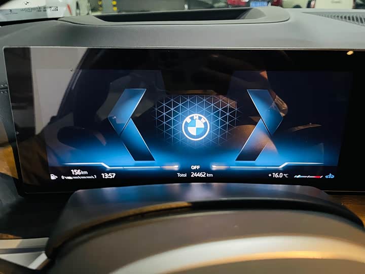 BMW X5 2025 2025款 xDrive 30Li 尊享型M运动曜夜套装