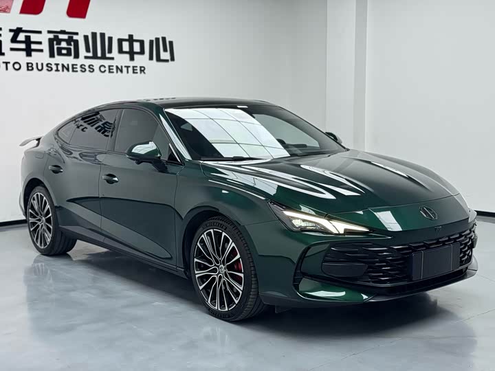 MG Motor 7 2025 2025款 2.0T 405 AT奢享版