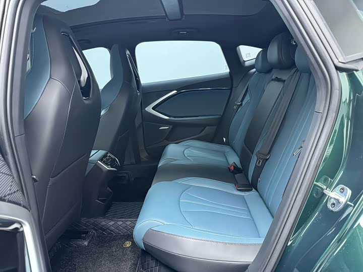 MG Motor 7 2025 2025款 2.0T 405 AT奢享版