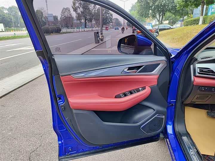 Changan CS85 Coupe 2021 2021款 1.5T DCT豪华型