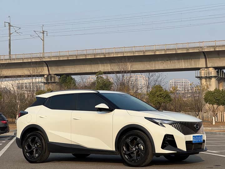 GAC Trumpchi GS3 2023 2023款 影速 270T 劲智版