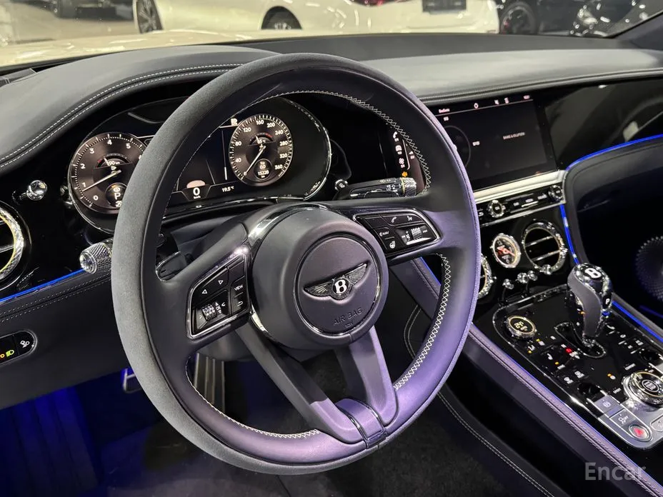 Bentley Continental GT 2018 4.0 GTS