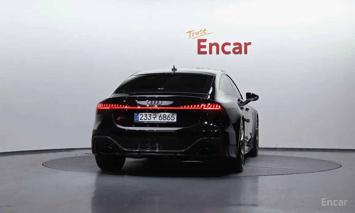 Audi RS 7 2021 4.0 TFSI Quattro Performance