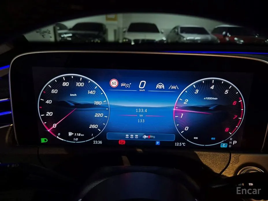 Mercedes-Benz E-Class 2024 E200 Avantgarde