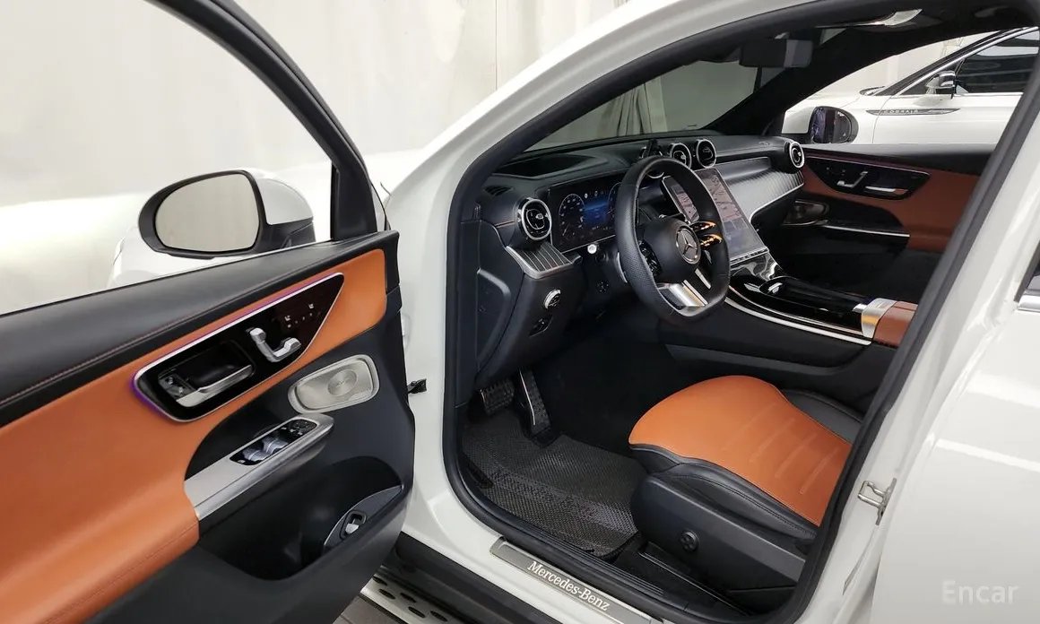 Mercedes-Benz GLC-Class 2023 GLC300 4MATIC Coupe