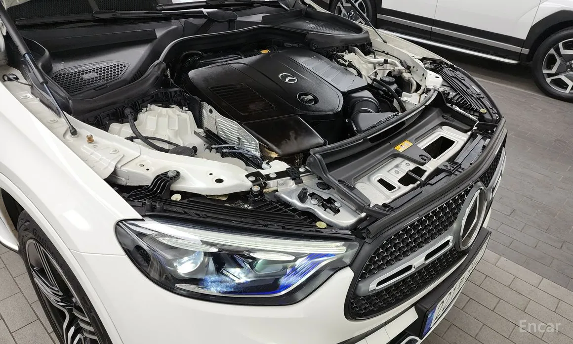 Mercedes-Benz GLC-Class 2023 GLC300 4MATIC Coupe