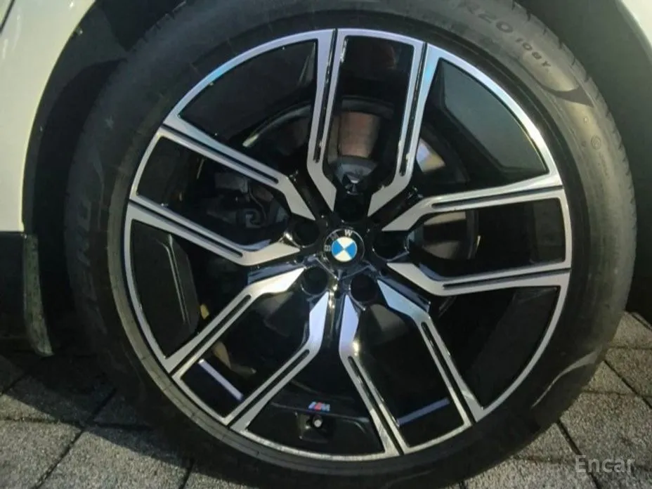 BMW i7 2022 xDrive 60 M sport