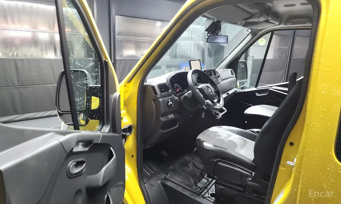 Renault Master 2018 School Bus