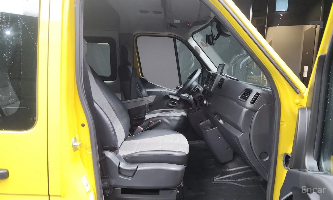 Renault Master 2018 School Bus