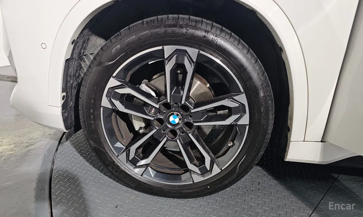 BMW X1 2023 xDrive 20i M Sport