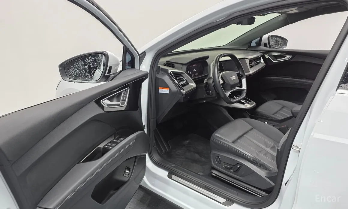 Audi Q4 e-tron 2022 40