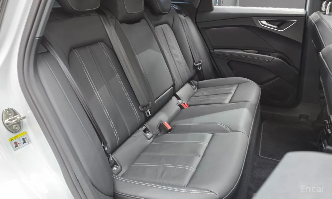 Audi Q4 e-tron 2022 40