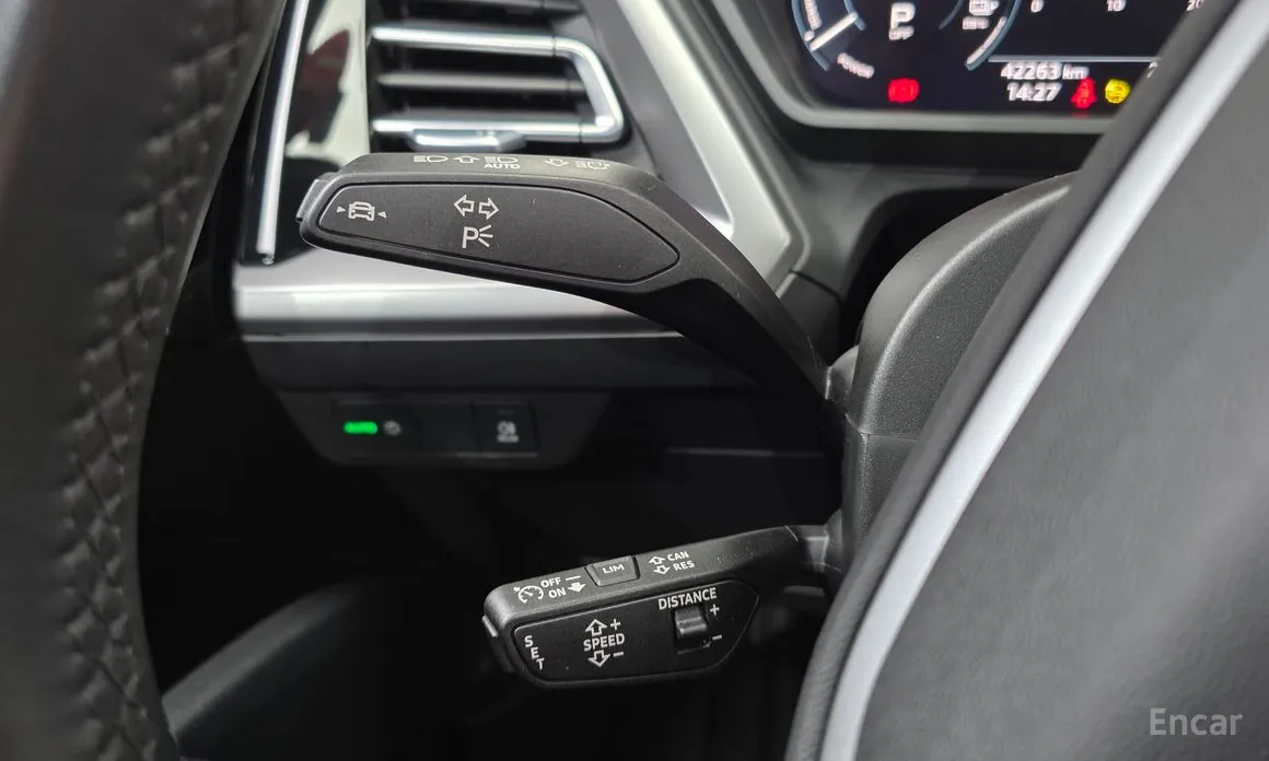 Audi Q4 e-tron 2022 40