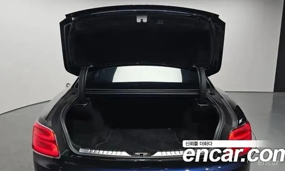 Bentley Flying Spur 2020 4.0