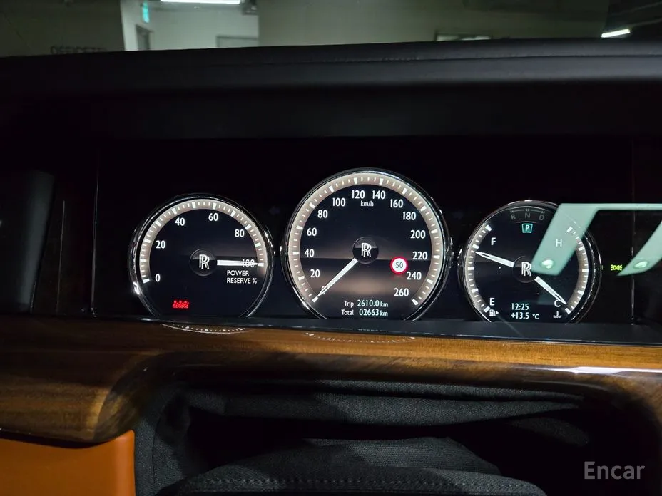 Rolls-Royce Phantom 2003 6.7 EWB V12