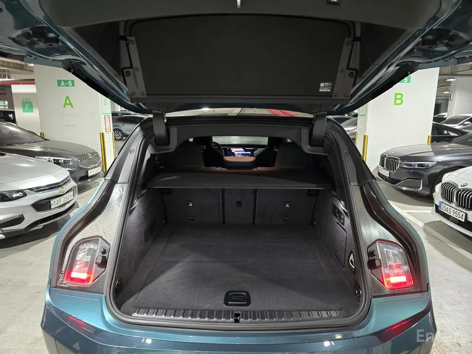 BMW iX 2021 xDrive50 Sports Plus