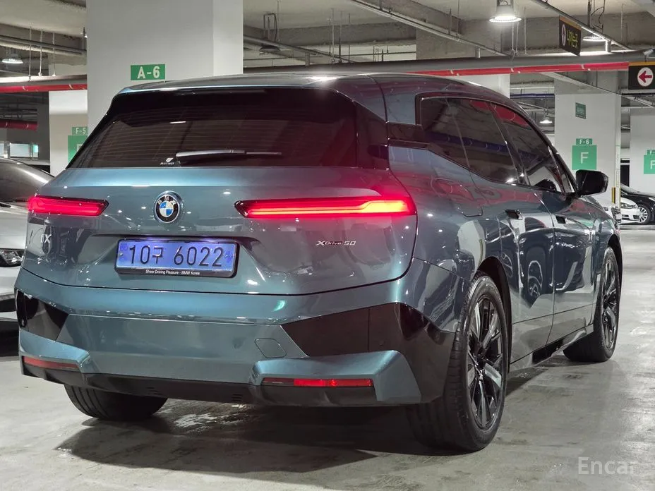 BMW iX 2021 xDrive50 Sports Plus