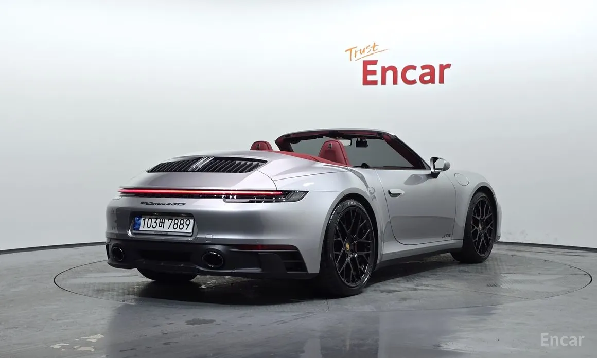 Porsche 911 2019 Carrera 4 GTS Cabriolet