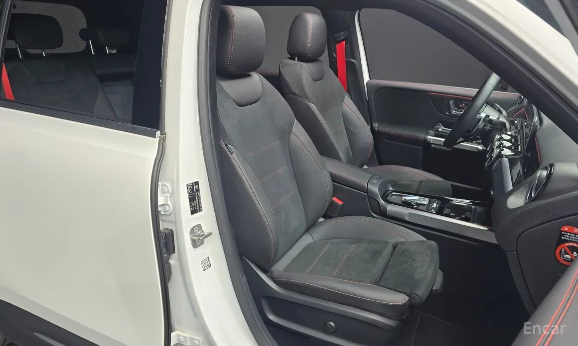 Mercedes-Benz GLB-Class 2020 AMG GLB35 4MATIC