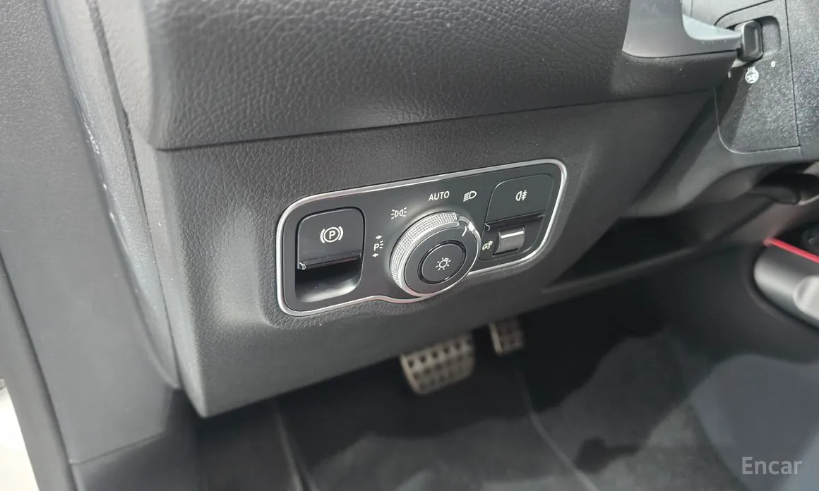 Mercedes-Benz GLB-Class 2020 AMG GLB35 4MATIC