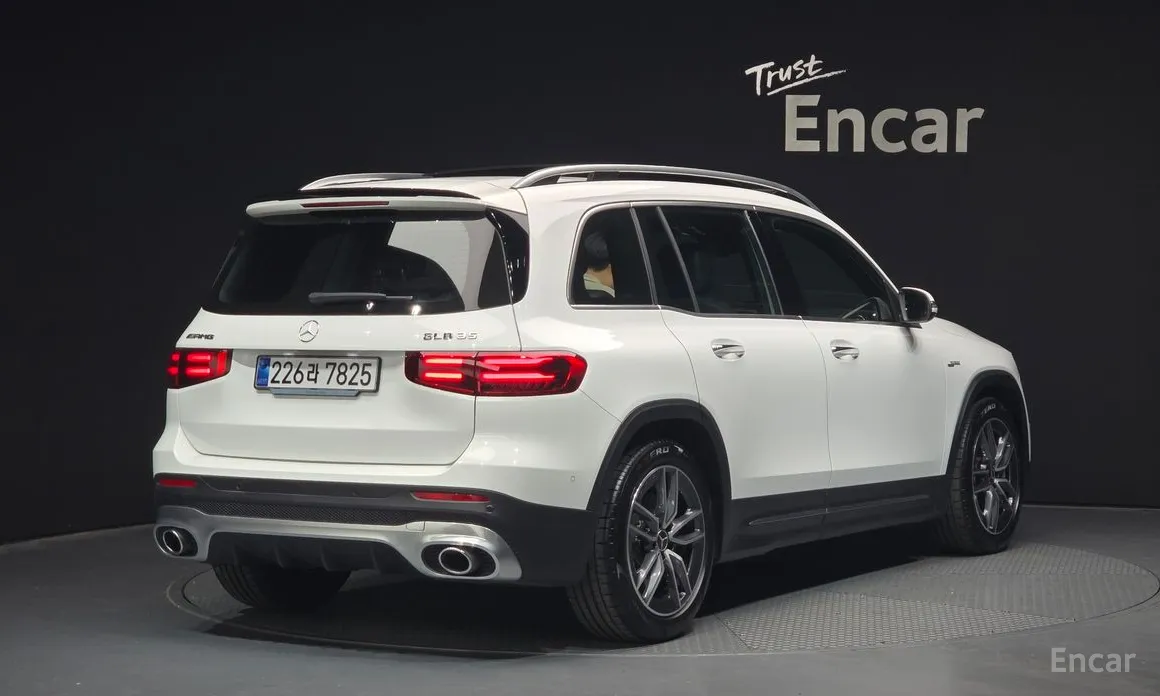 Mercedes-Benz GLB-Class 2020 AMG GLB35 4MATIC