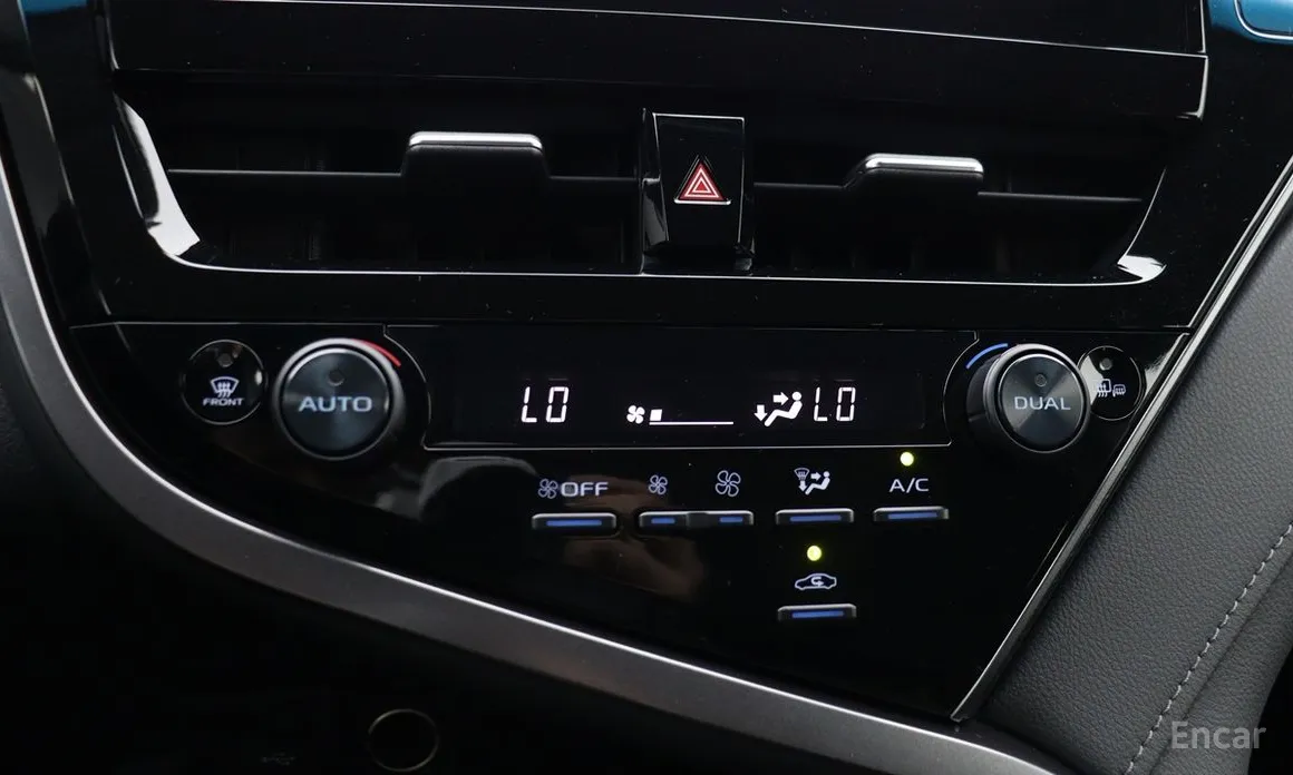 Toyota Camry 2017 2.5 LE Hybrid