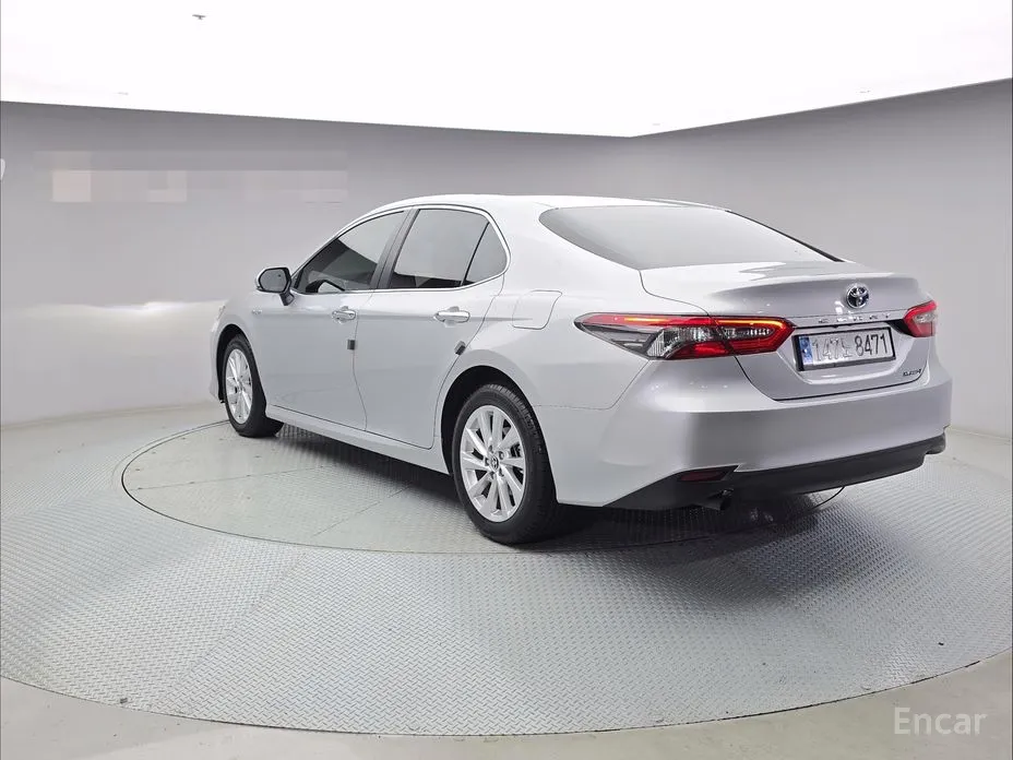 Toyota Camry 2017 2.5 LE Hybrid