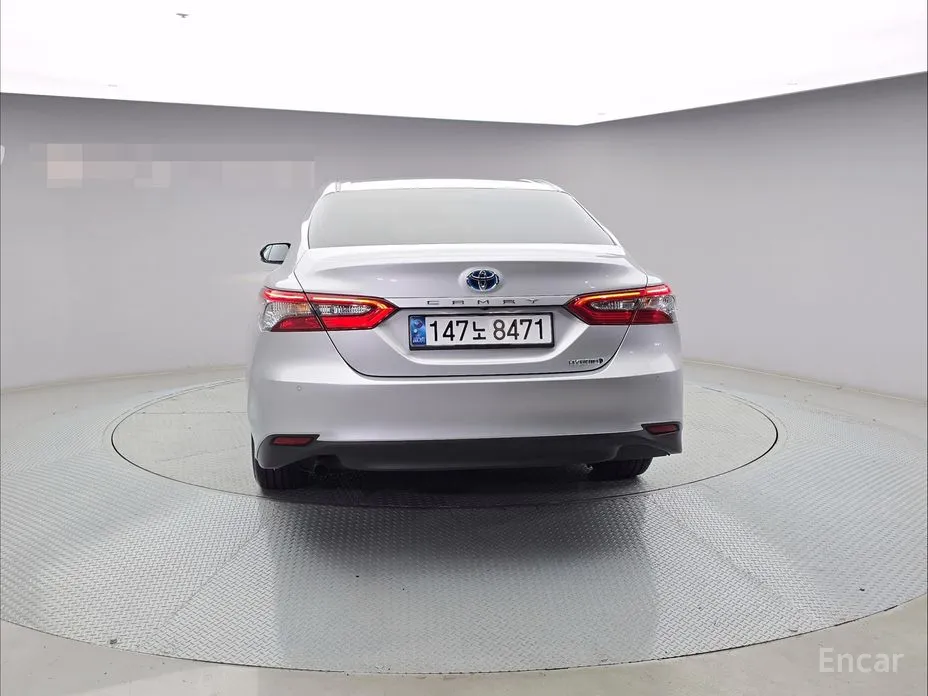 Toyota Camry 2017 2.5 LE Hybrid