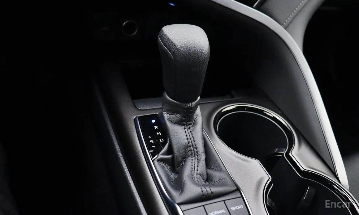 Toyota Camry 2017 2.5 LE Hybrid