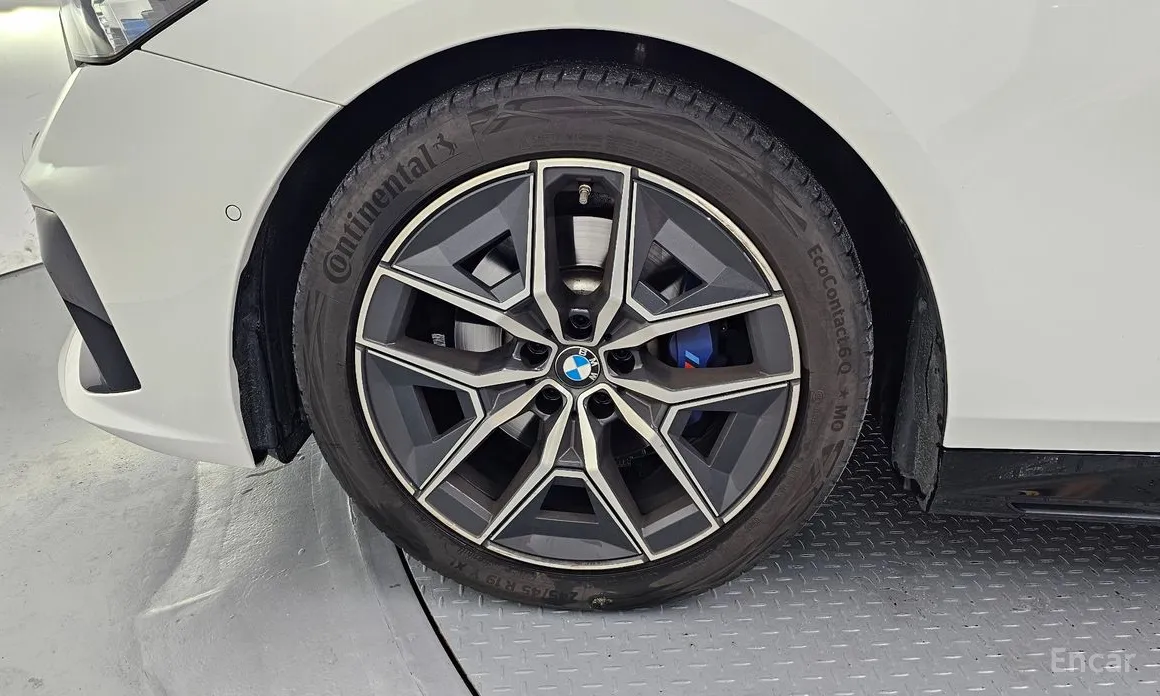 BMW 5 Series 2023 520i M Sport