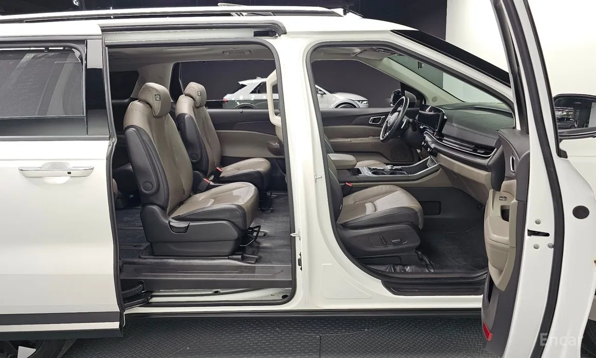 Kia Carnival 2023 HEV 9seater Nobless