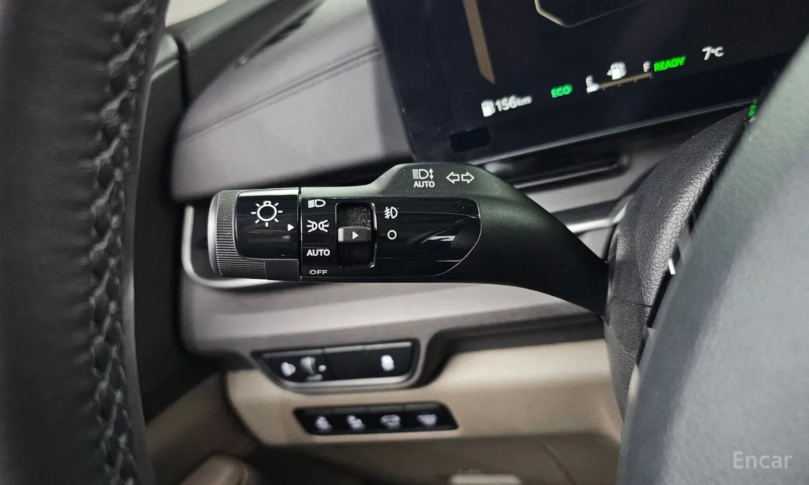 Kia Carnival 2023 HEV 9seater Nobless