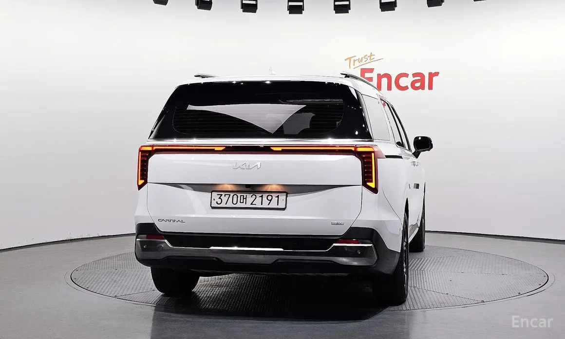 Kia Carnival 2023 HEV 9seater Nobless