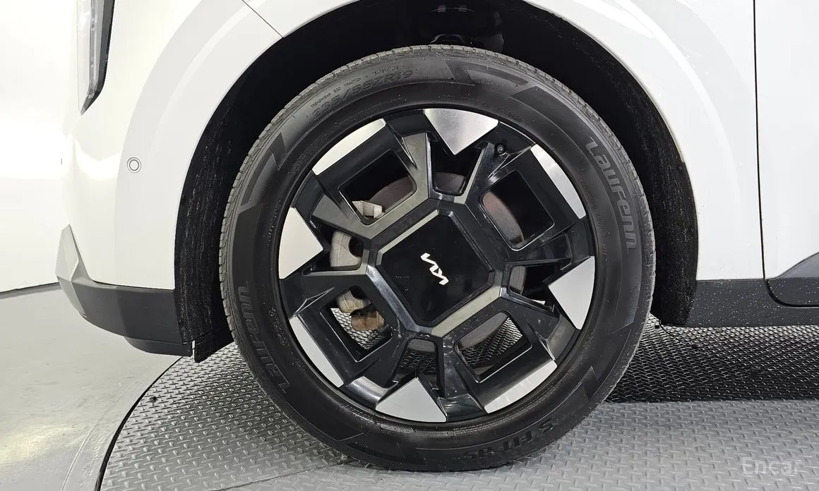 Kia Carnival 2023 HEV 9seater Nobless