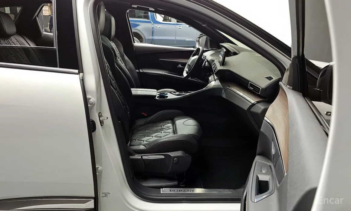 Peugeot 3008 2017 1.2 Pure Tech GT