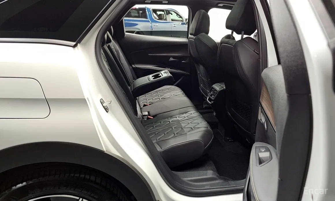 Peugeot 3008 2017 1.2 Pure Tech GT