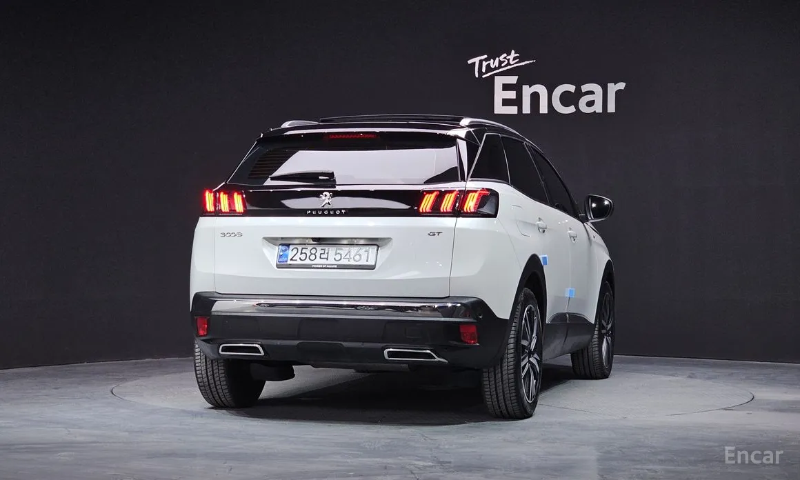 Peugeot 3008 2017 1.2 Pure Tech GT