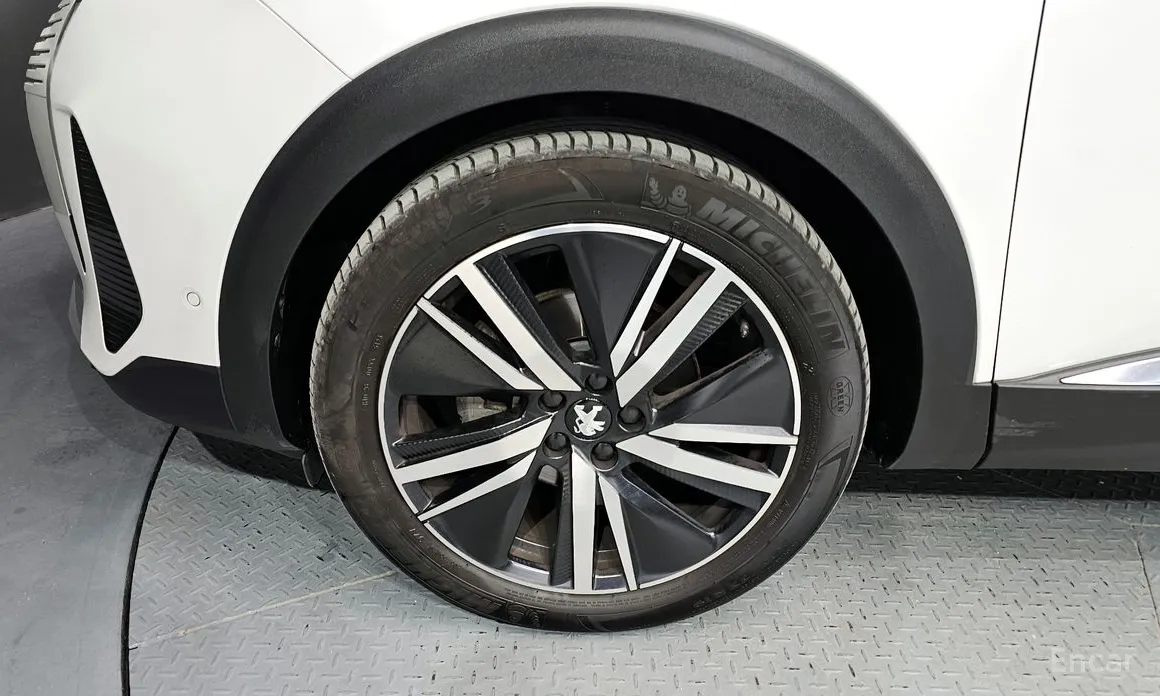 Peugeot 3008 2017 1.2 Pure Tech GT