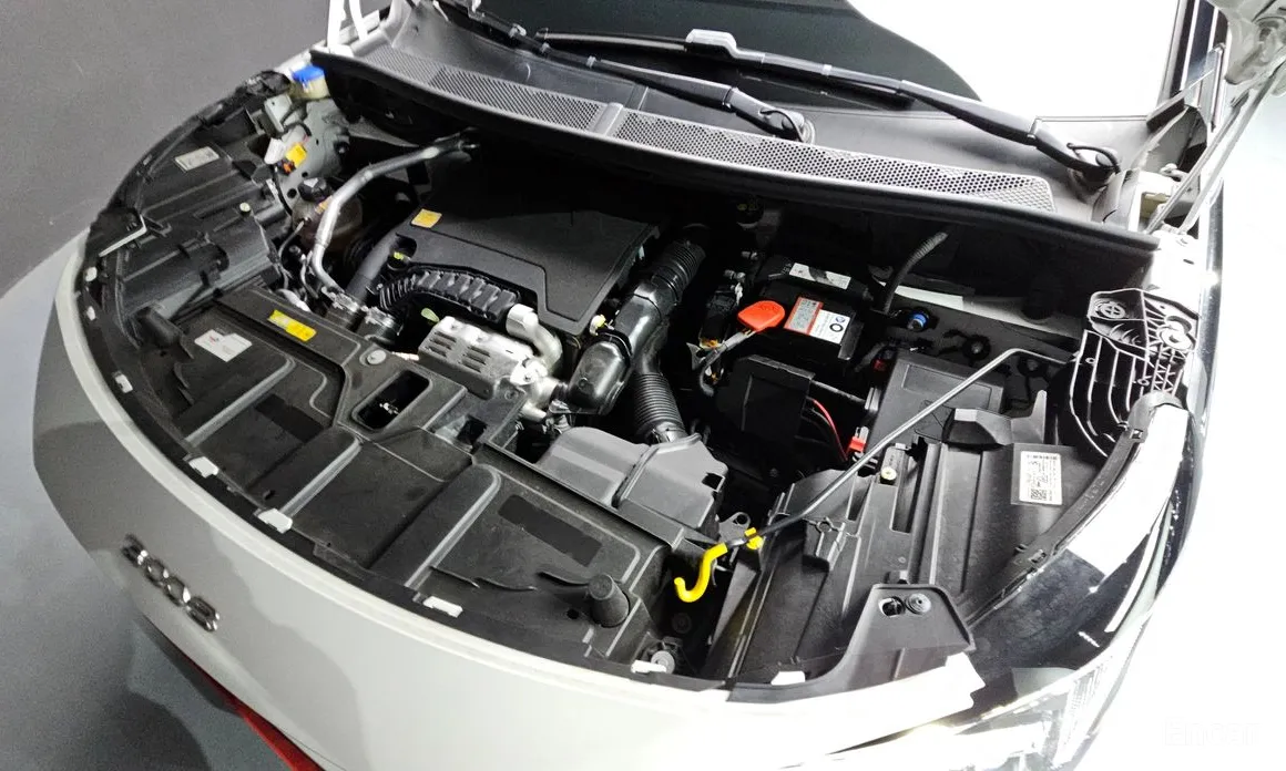 Peugeot 3008 2017 1.2 Pure Tech GT